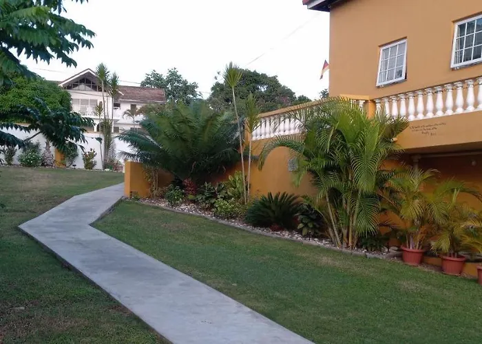 Bed & Breakfast Modrians 3*